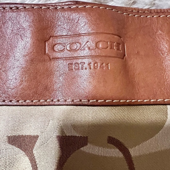 Coach Shoulder Bag - Picture 3 of 10